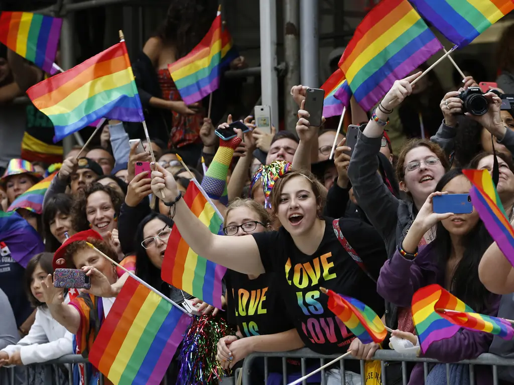 Berbagai macam orang LGBTQ+ yang beragam