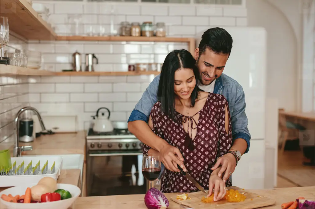 dating in the kitchen