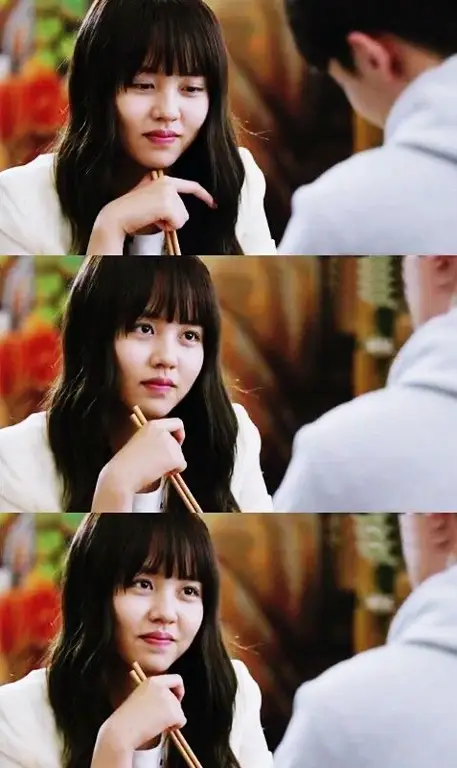 Kim So Hyun sebagai Go Eun-Byul dan Lee Eun-bi di drama Who Are You: School 2015