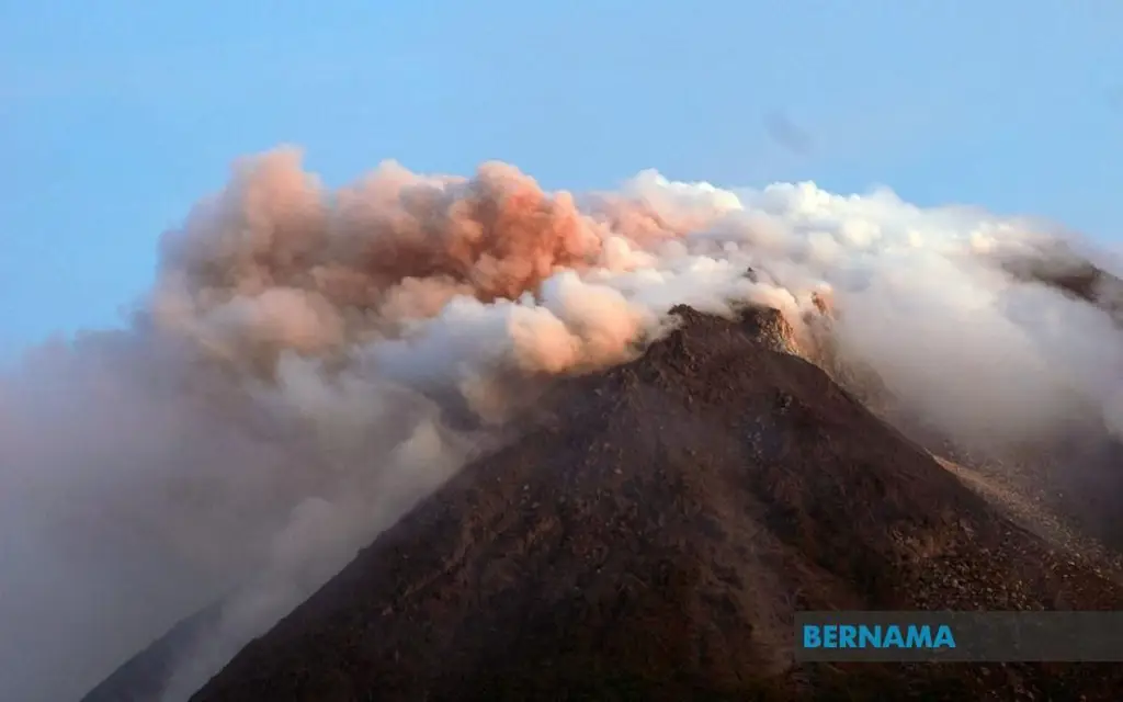 peralatan pemantauan gunung merapi