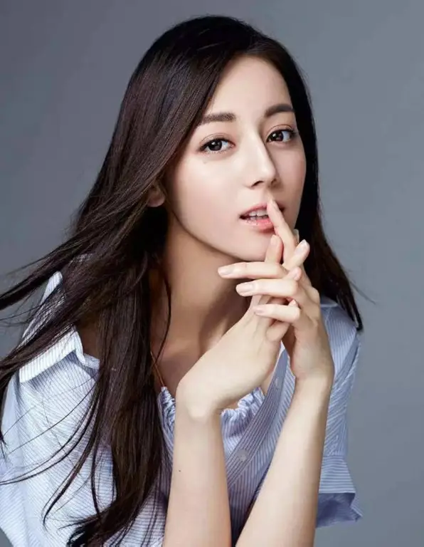 Dilraba Dilmurat di balik layar syuting