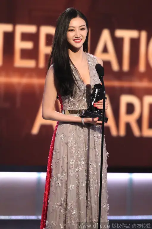 Jing Tian di acara penghargaan