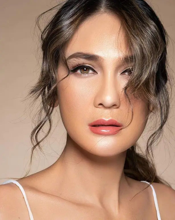 film terbaru luna maya