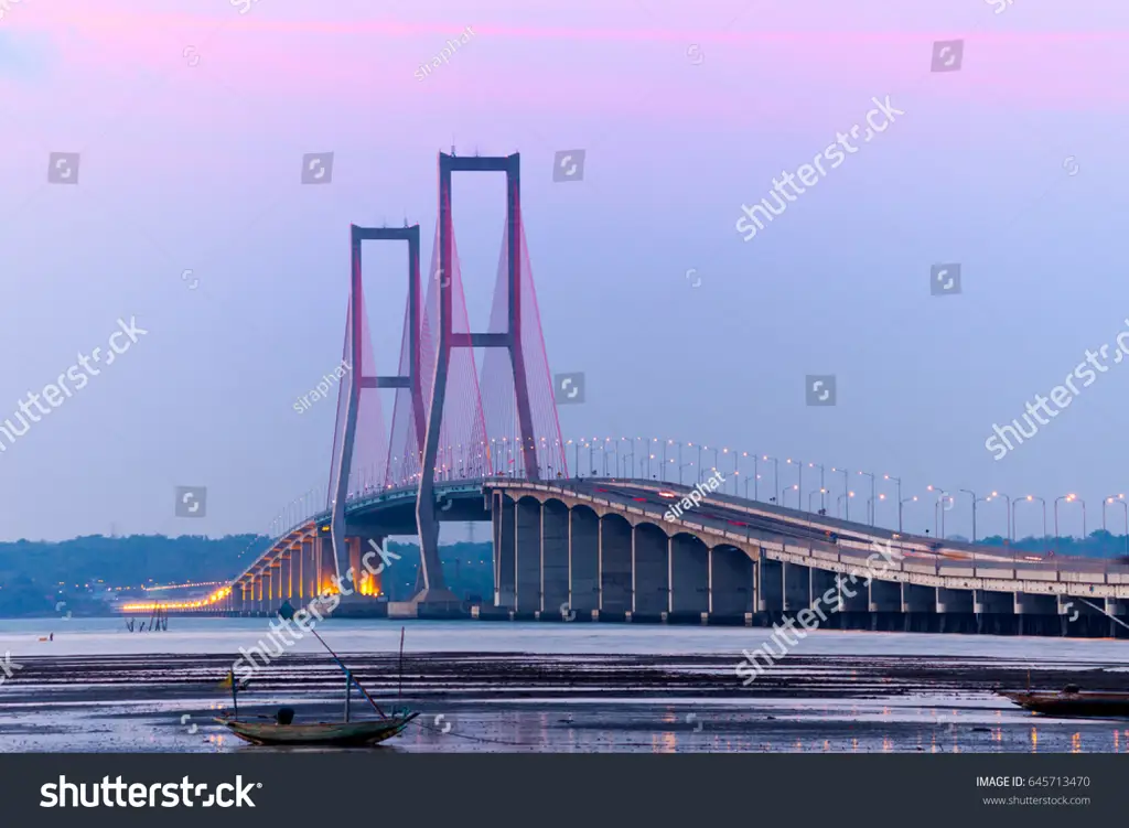 suroboyo bridge