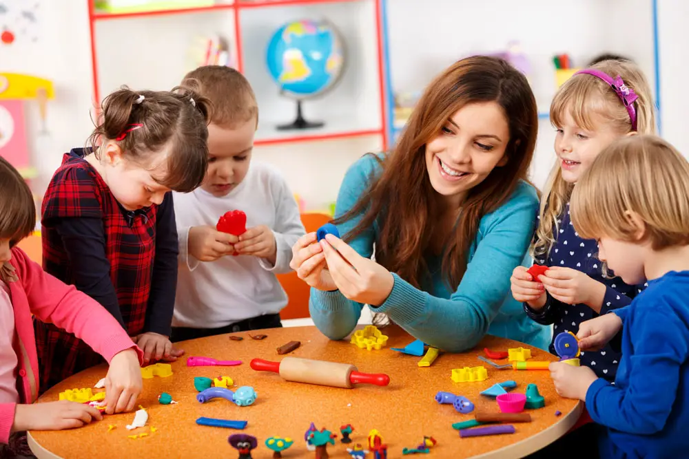 Sebuah kelas pelatihan keterampilan sosial