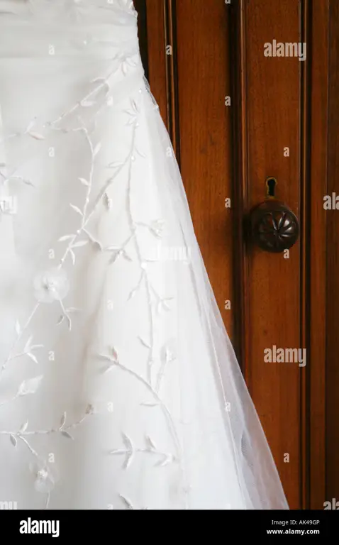 Detail gaun pengantin