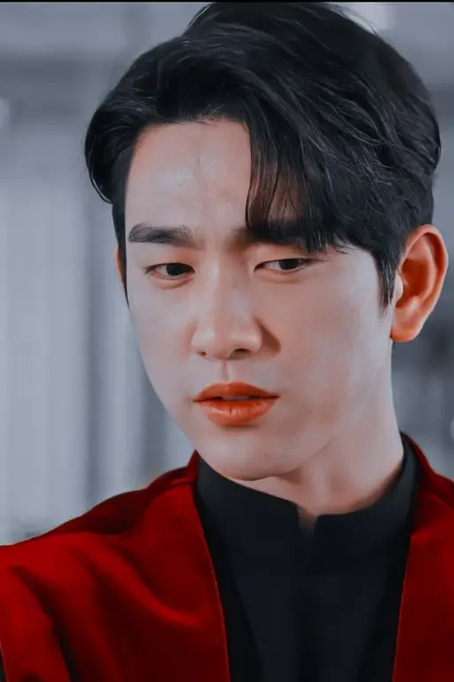 Jinyoung sebagai Kim Ga On dalam drama The Devil Judge