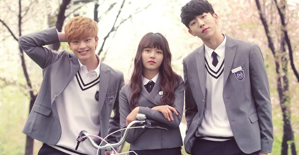 Gambar adegan akhir drama Who Are You School 2015