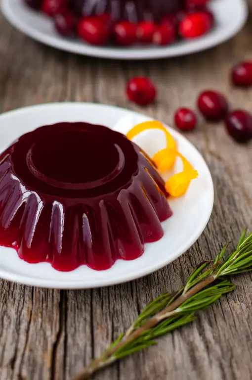 Berbagai variasi red jelly buatan sendiri dengan warna dan rasa yang berbeda-beda