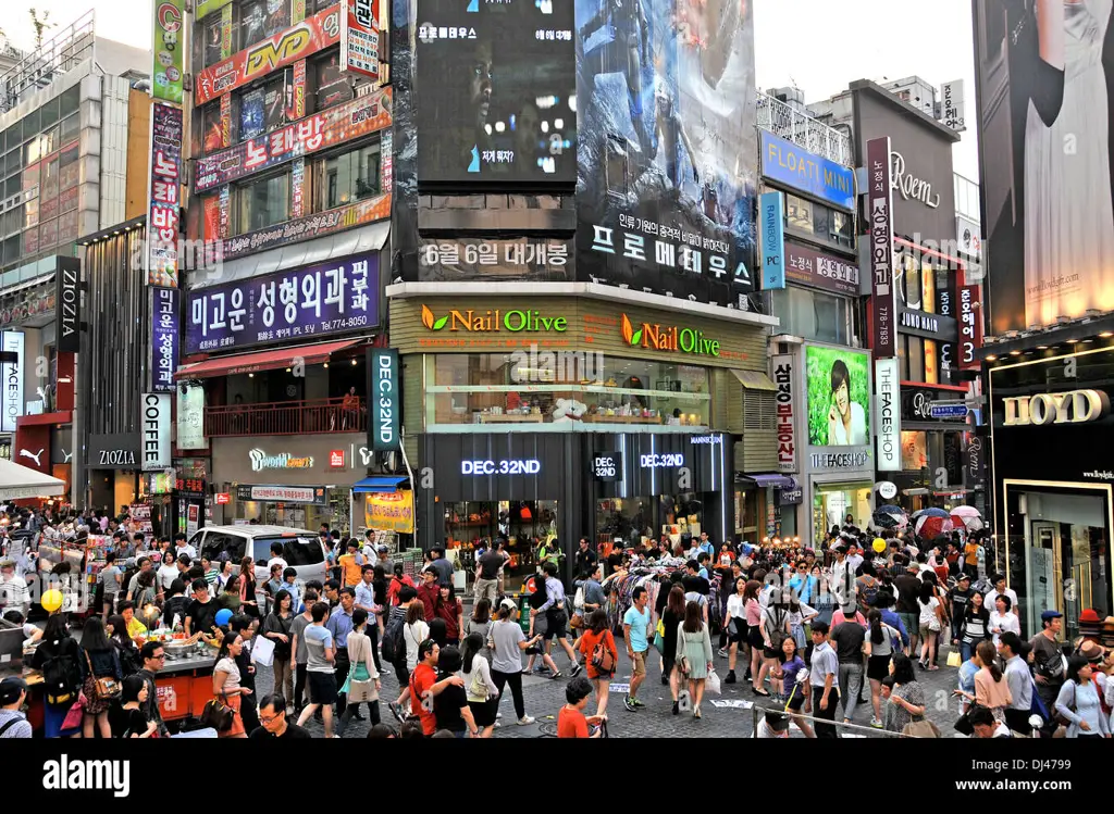 Jalanan kota Seoul yang ramai