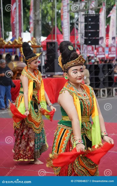 Upacara adat tradisional Indonesia